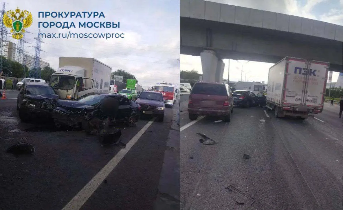 Неизвестный столичный автор выкатил видео сегодняшней аварии на 30-м км МКАД, где столк...