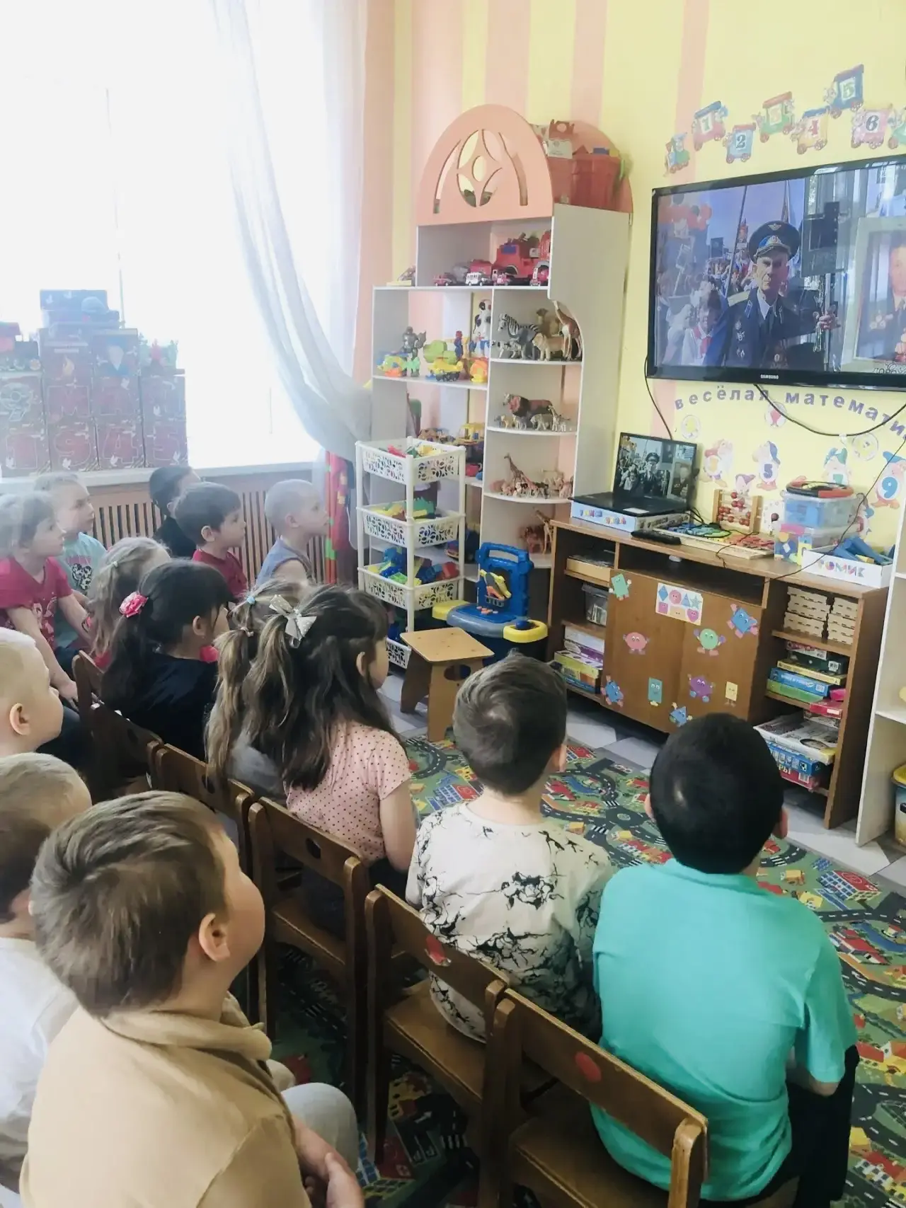 🎖️ В преддверии Дня Великой Победы наши воспитанники приняли участие в особом уроке му...