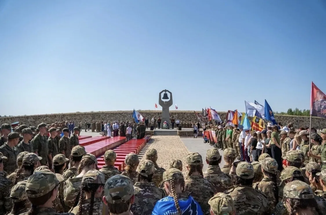 На Россошинском военно-мемориальном кладбище  Волгограда захоронили останки ставропольс...