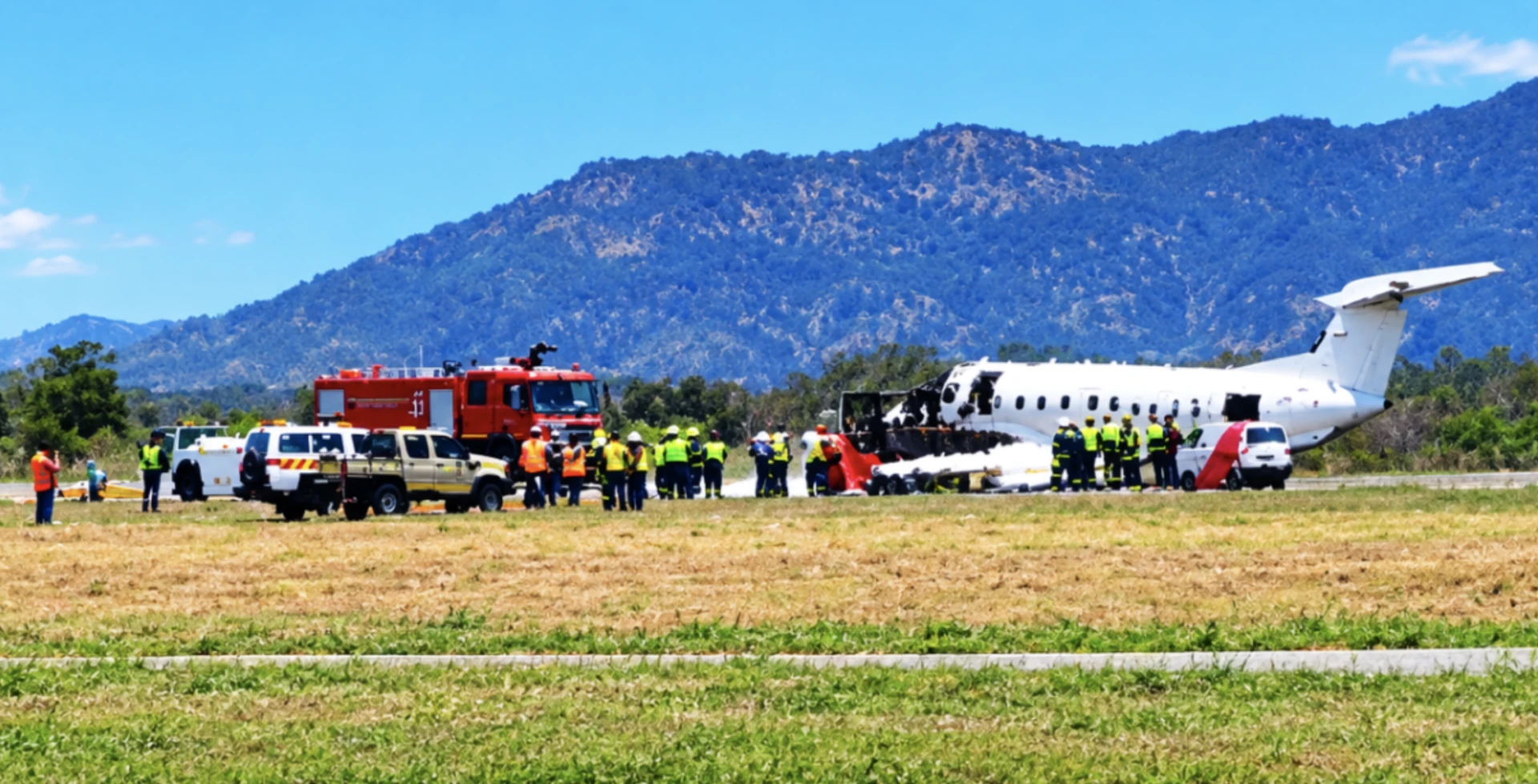 Авария в Танзании: Embraer EMB-120 столкнулся с зеброй при взлете и совершил посадку на...