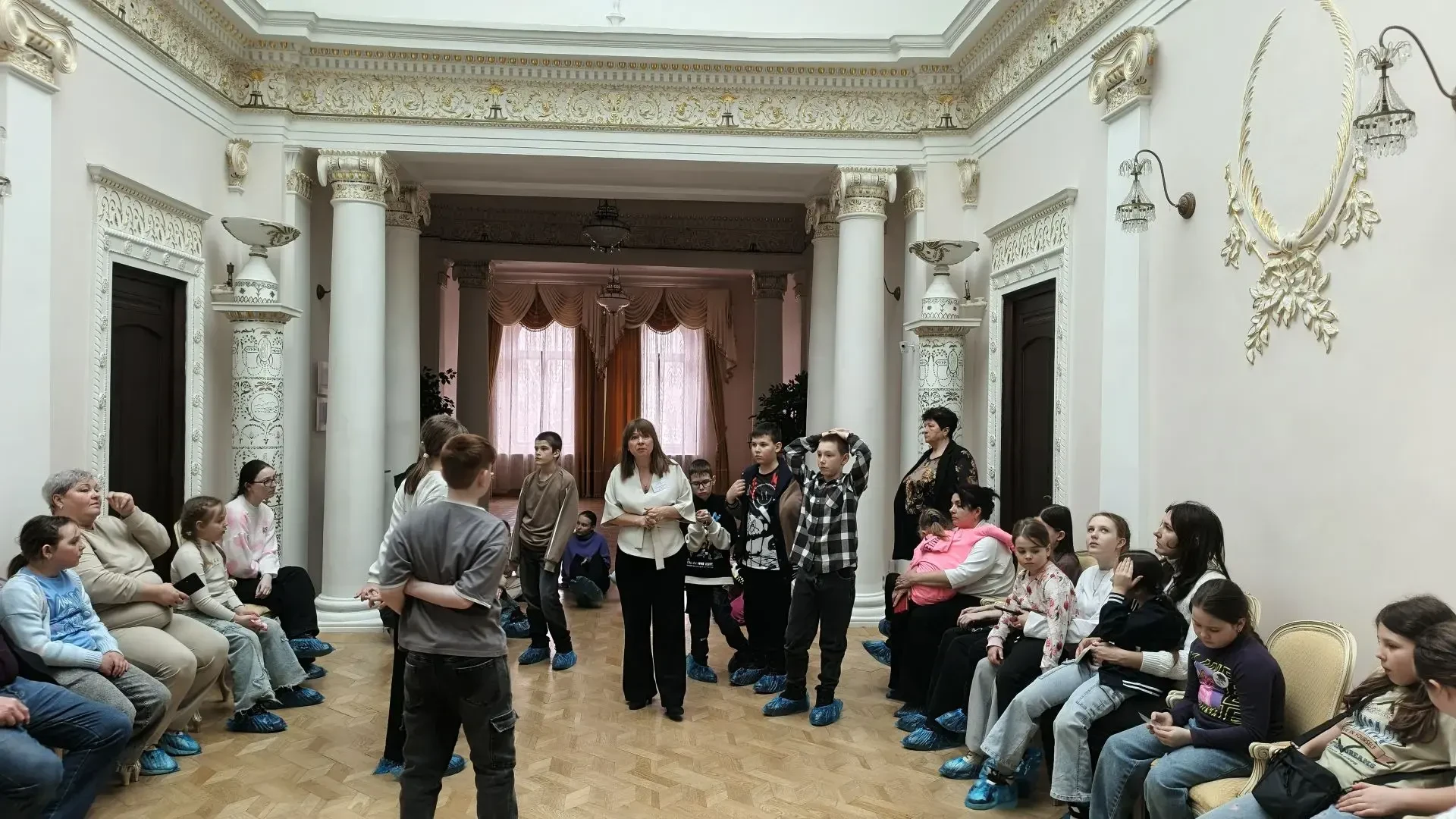 ‎🏙Сладкий Тамбов: шоколад, история и купеческие тайны. ‎ ‎21 марта родители подарили ребятам настоящ