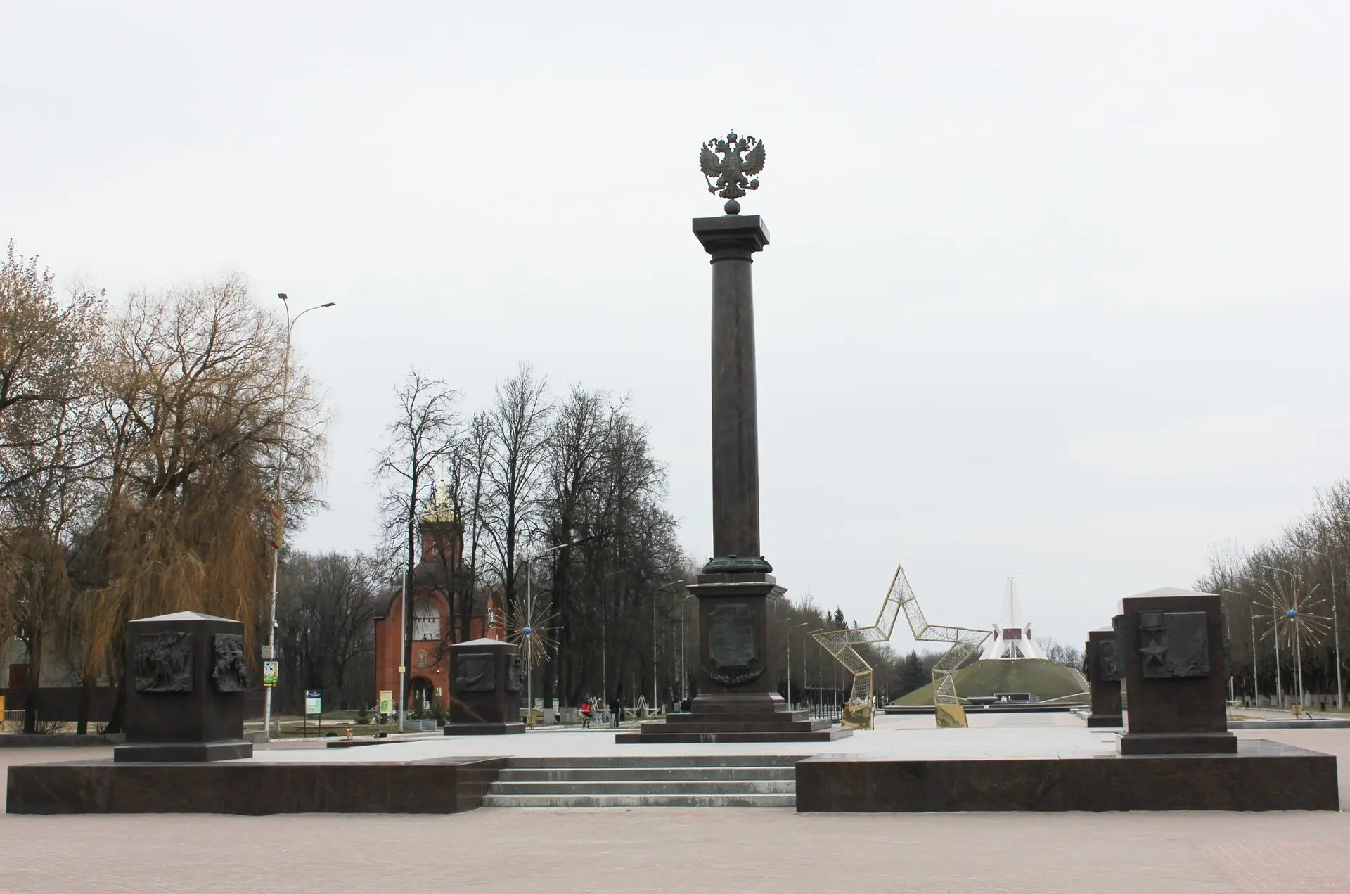 Непокоренные в боях, в смертельной схватке,