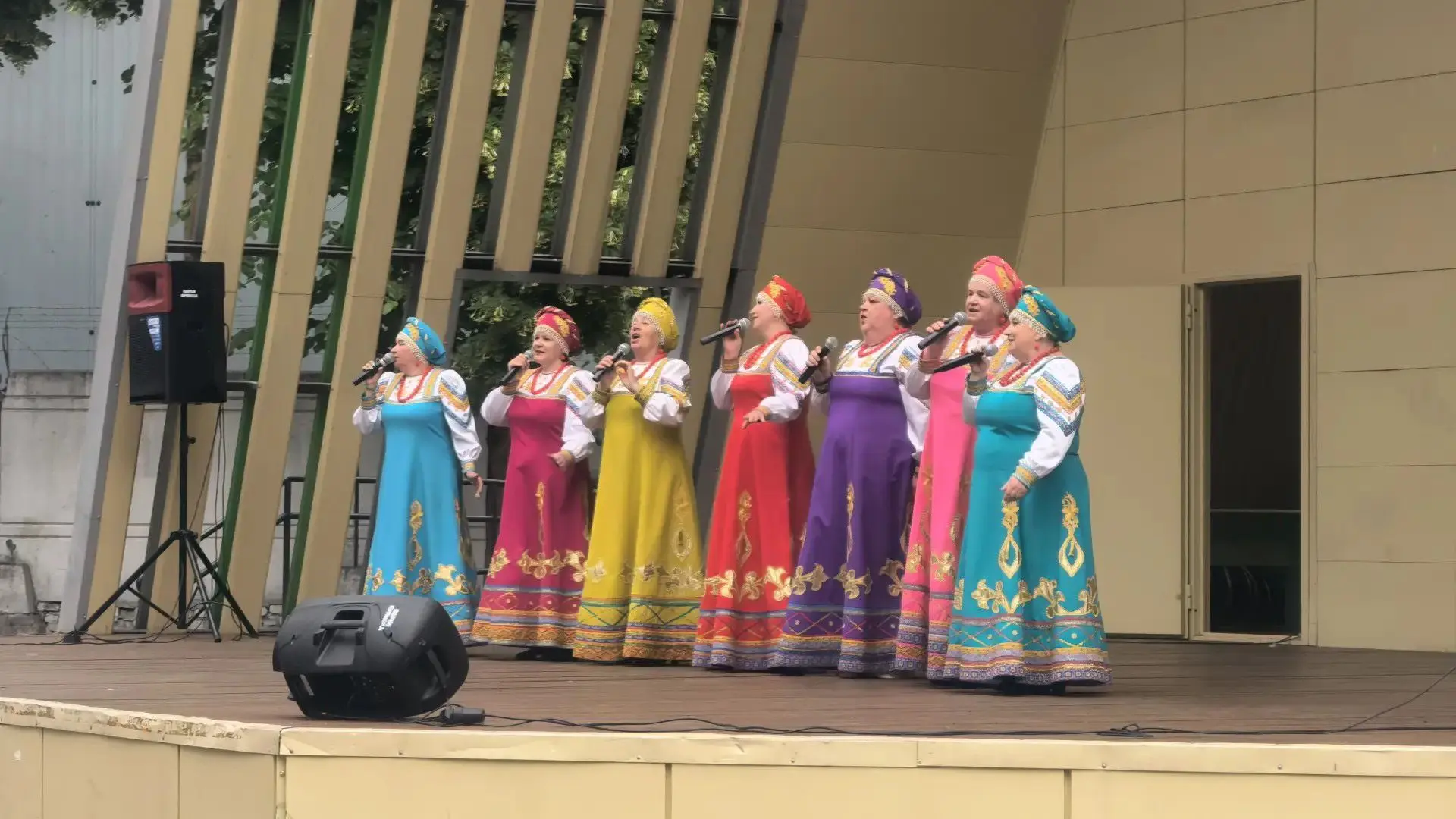 🇷🇺✨🎶14 июня парк культуры и отдыха «Юность» наполнился душевными мелодиями. В этот д...
