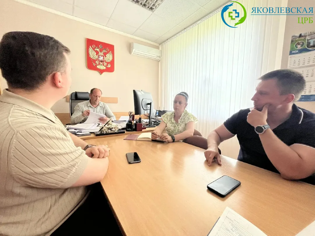 ✨С рабочим визитом Яковлевскую центральную районную больницу посетил  директор Медицинского информац