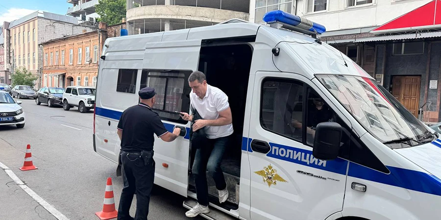 Суд прекратил производство после задержания депутата Александра Анидалова

Фрунзенский районный суд 