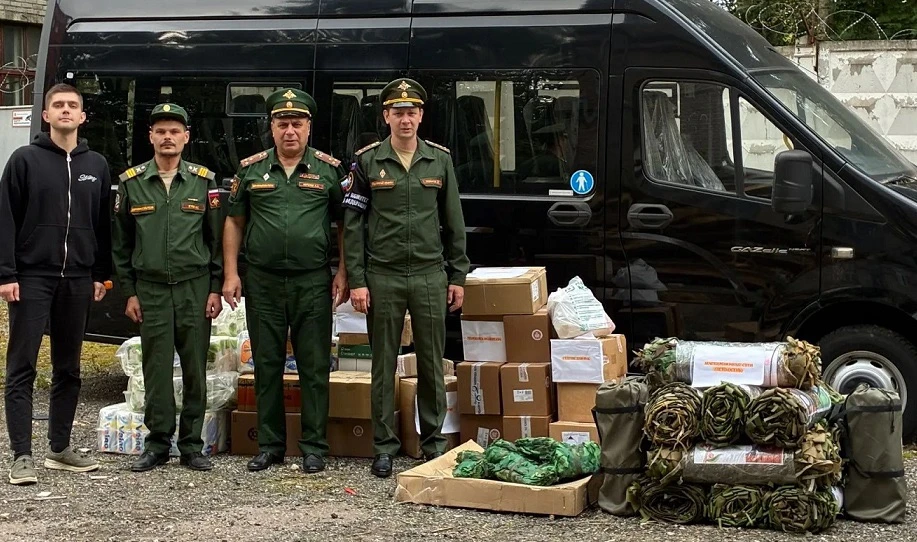 📹 Военные следователи СК России продолжают оказывать гуманитарную помощь
