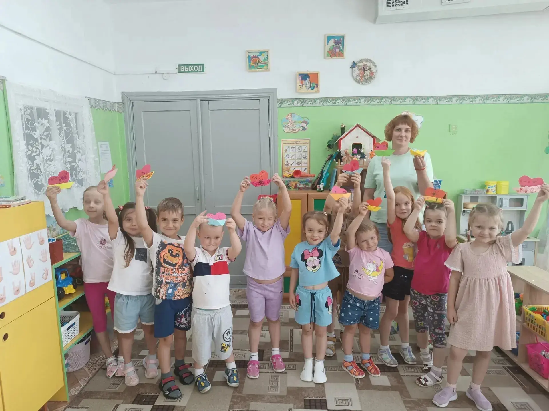 ✨День белого кораблика!
 Сегодня в детском саду завершилась первая летняя смена и дети прощались с н