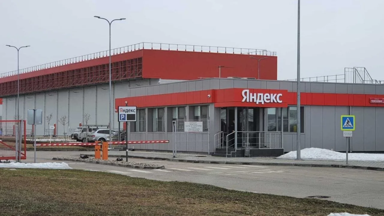 ❗️ В дата-центре «Яндекса» в Сасово в результате атаки БПЛА произошел пожар, затронувши...