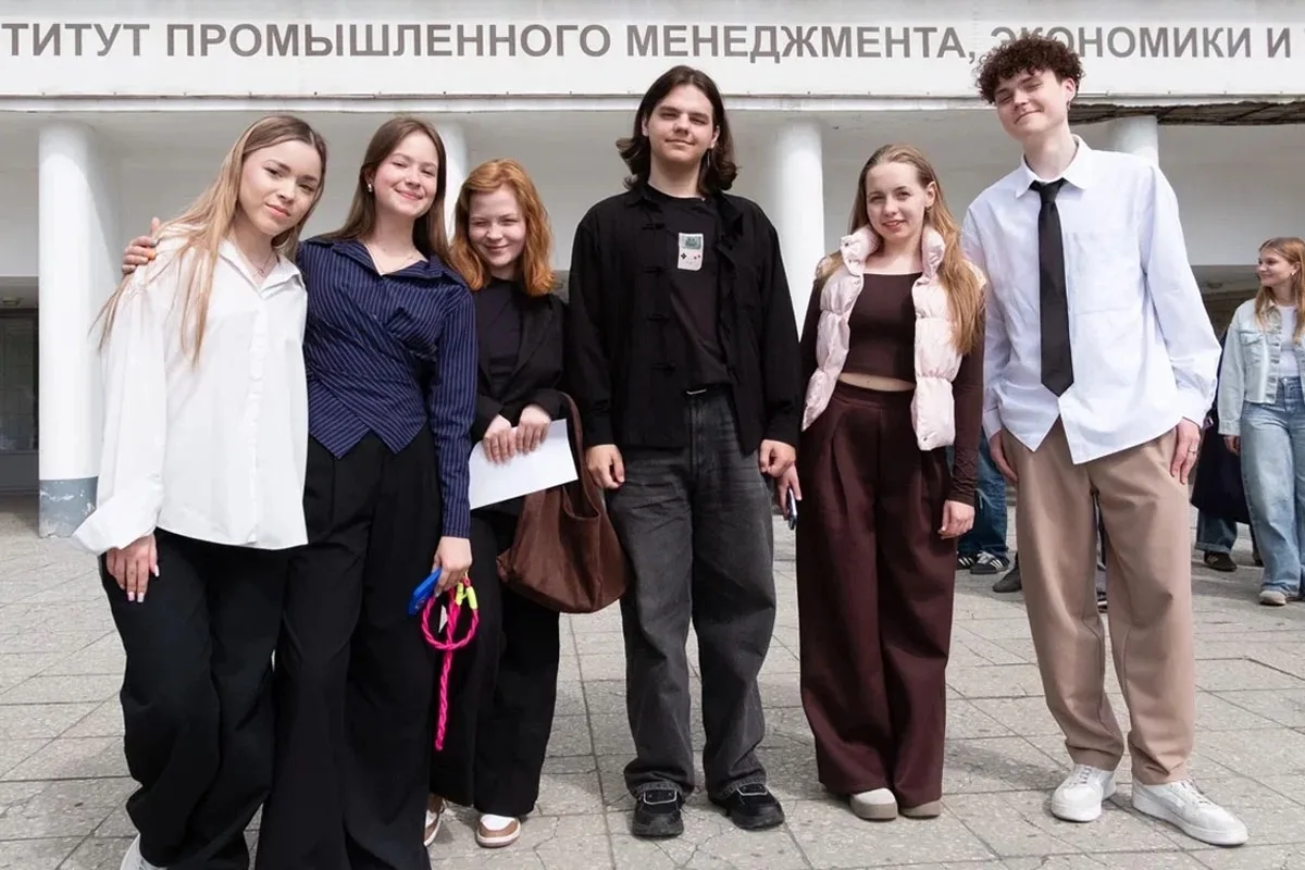 💥«Один день с ИПМЭиТ»

В Институте промышленного менеджмента, экономики и торговли состоялось профо