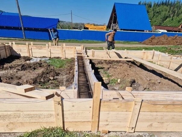 В Киске началось долгожданное строительство ФАПа! Более десяти лет люди надеялись на по...