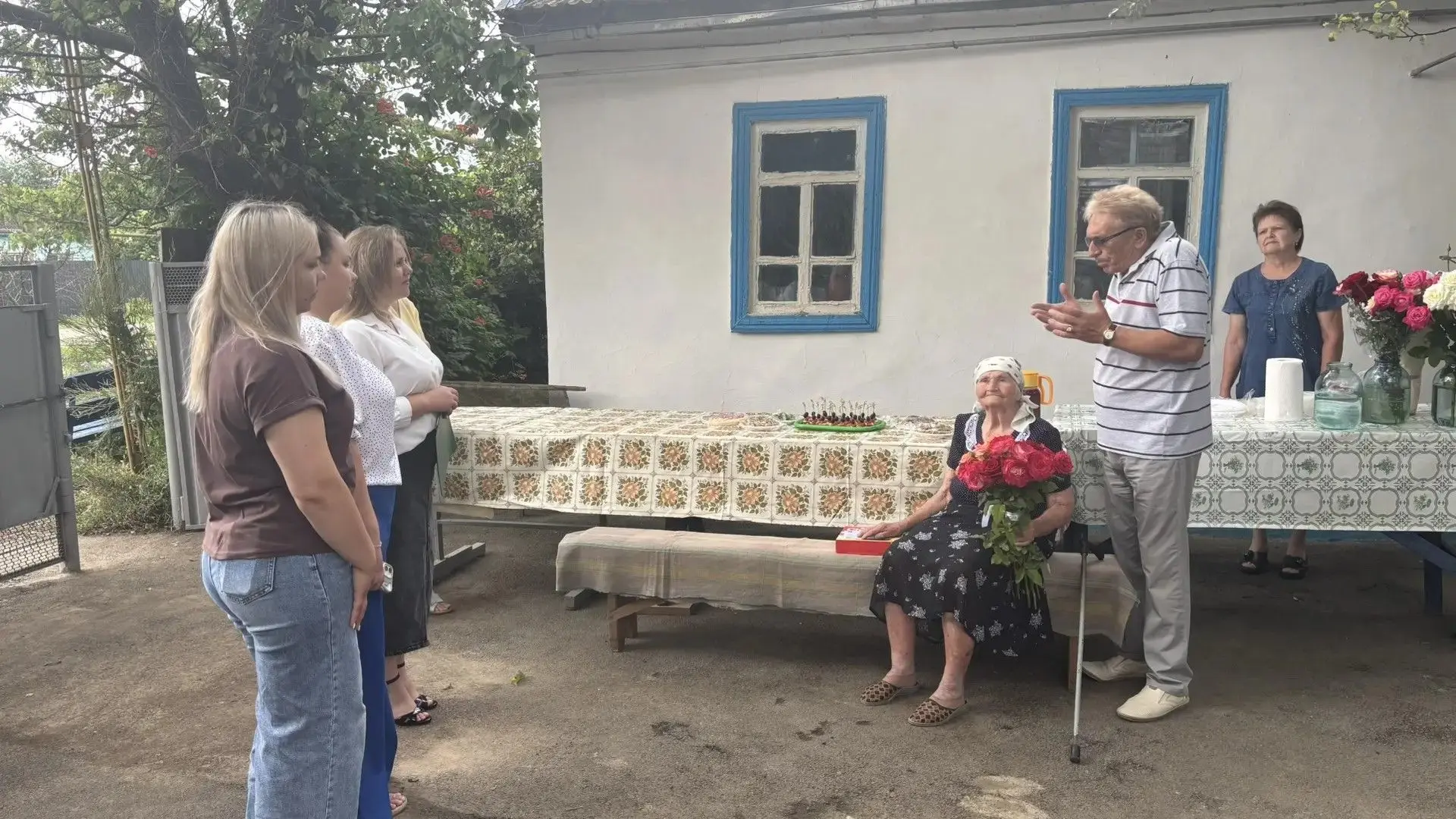 15.07 Анне Ивановне Заяц исполнилось 90 лет!

90 лет — это целая эпоха: годы труда, заботы о близких