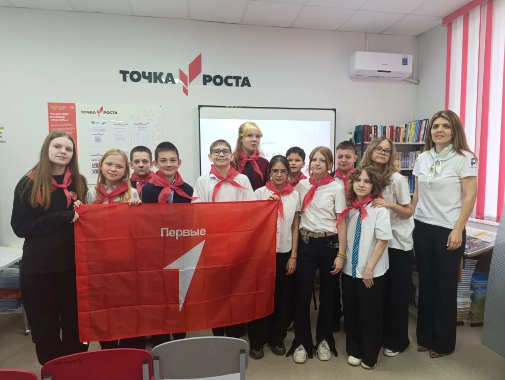 #ИтогиНедели МАОУ СОШ 1 им.И.Д.Бувальцева   Делимся самым главными событиями  недели:  🧑‍🏫 Разговоры