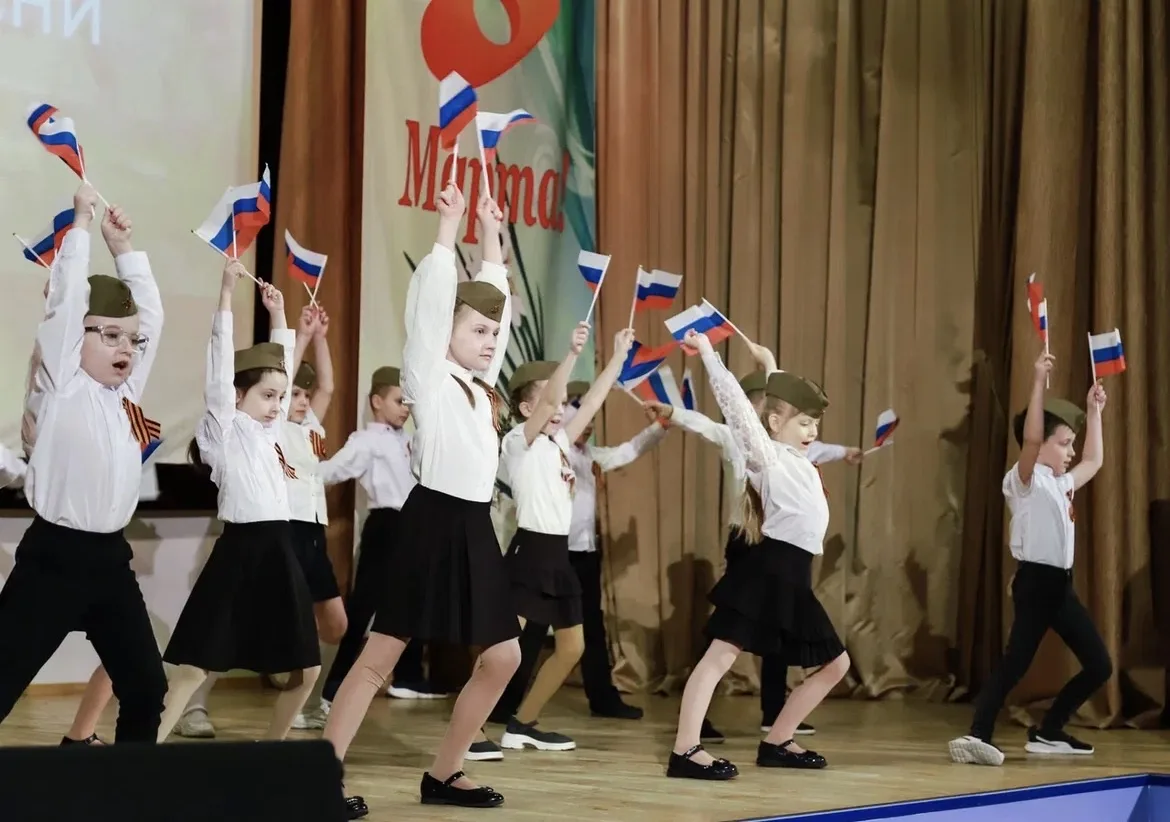 🎶В нашей школе прошёл конкурс военной песни  Казалось бы, эти песни знают наизусть бабушки и дедушки