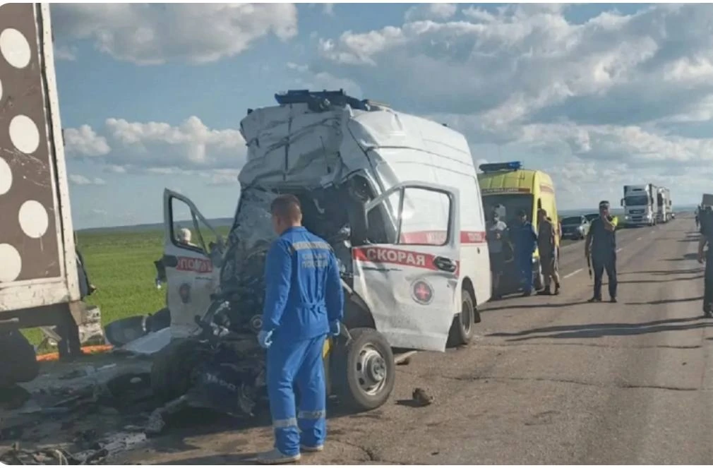 Трое погибли в тройном ДТП с участием машины скорой помощи в Башкирии

Фото: ГАИ Башкирии
В Дуванско