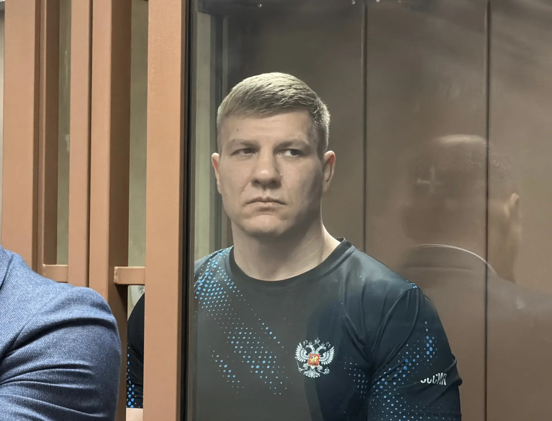 СУД ПРОДЛИЛ АРЕСТ ЭКС-НАЧАЛЬНИКУ И ПРЕПОДАВАТЕЛЮ ЦЕНТРА ПРОФПОДГОТОВКИ МВД ПО КОМИ  Сыктывкарский го