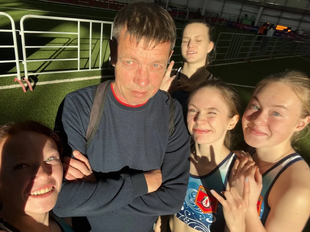 Уважаемые Сергей Васильевич и Валентина Алексеевна, с днём рождения!🎂🥳
Как здорово, что Вы отмечае