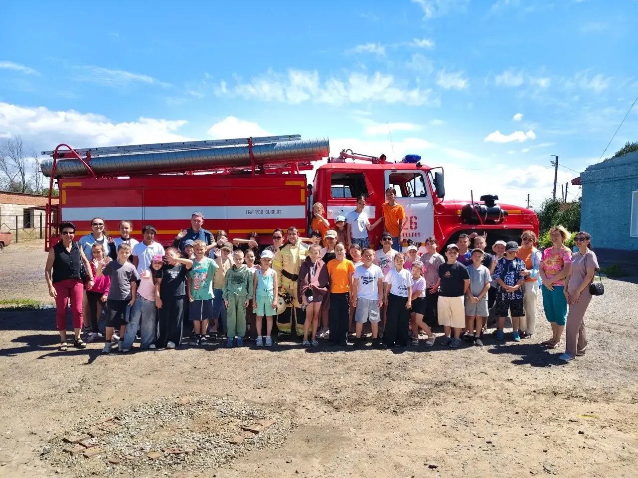 👨‍🚒 Экскурсия в МЧС — это важно и весело!

Ученики кружка «Лоу самоцветы» из школы № 4 г. Харабали