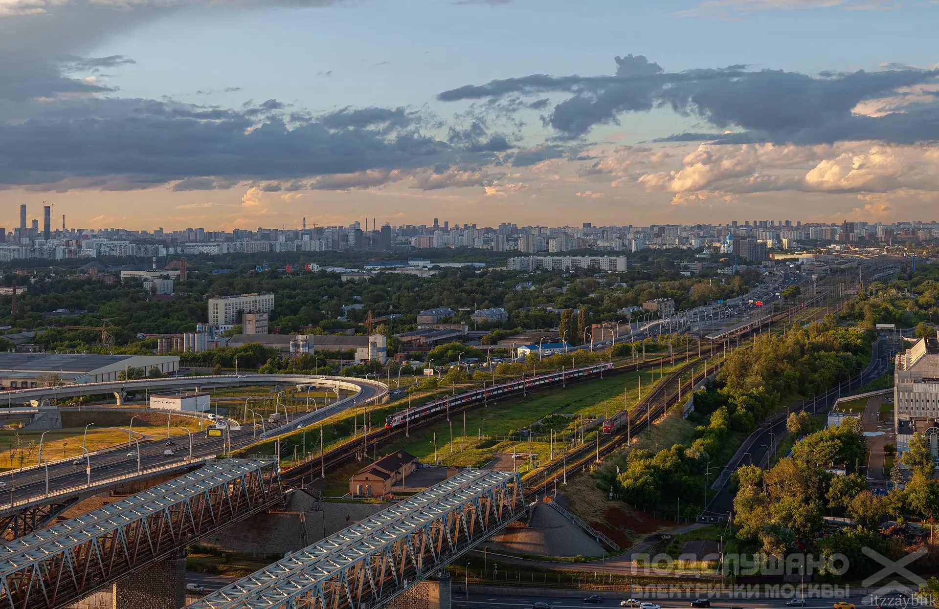 🌆 🚆 Москва и МЦД-2 с высоты птичьего полета

📸 itzzayblik

Подслушано электрички Москвы