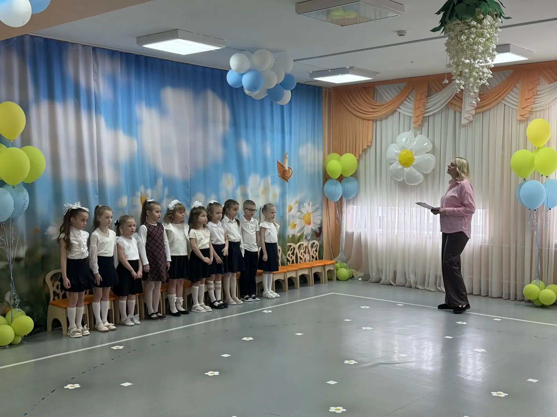 Ура! Мы теперь в Движении Первых! ⭐️

В нашем детском саду случилось важное и очень радостное событи
