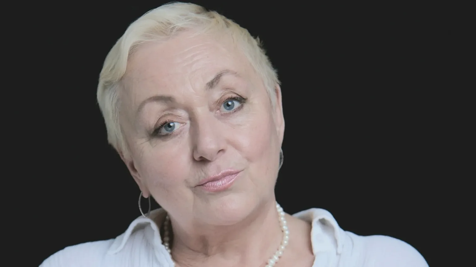 Не стало Елены Панджариди. 60-летняя актриса страдала онкологическим заболеванием. Она была известна