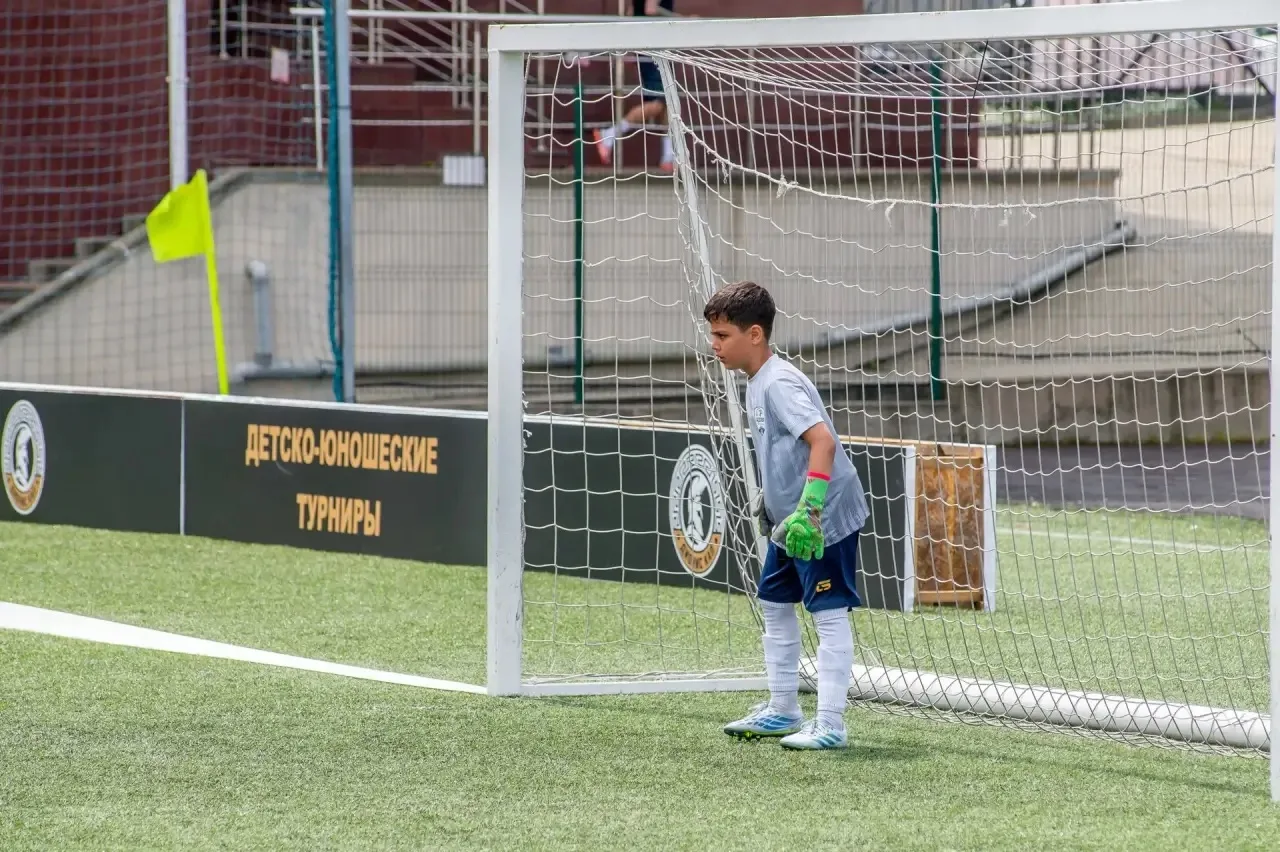 ⚽️ Поздравляем Феликса Аветисяна, ученика 3 «Е» класса, с отличным выступлением на турнире по футбол