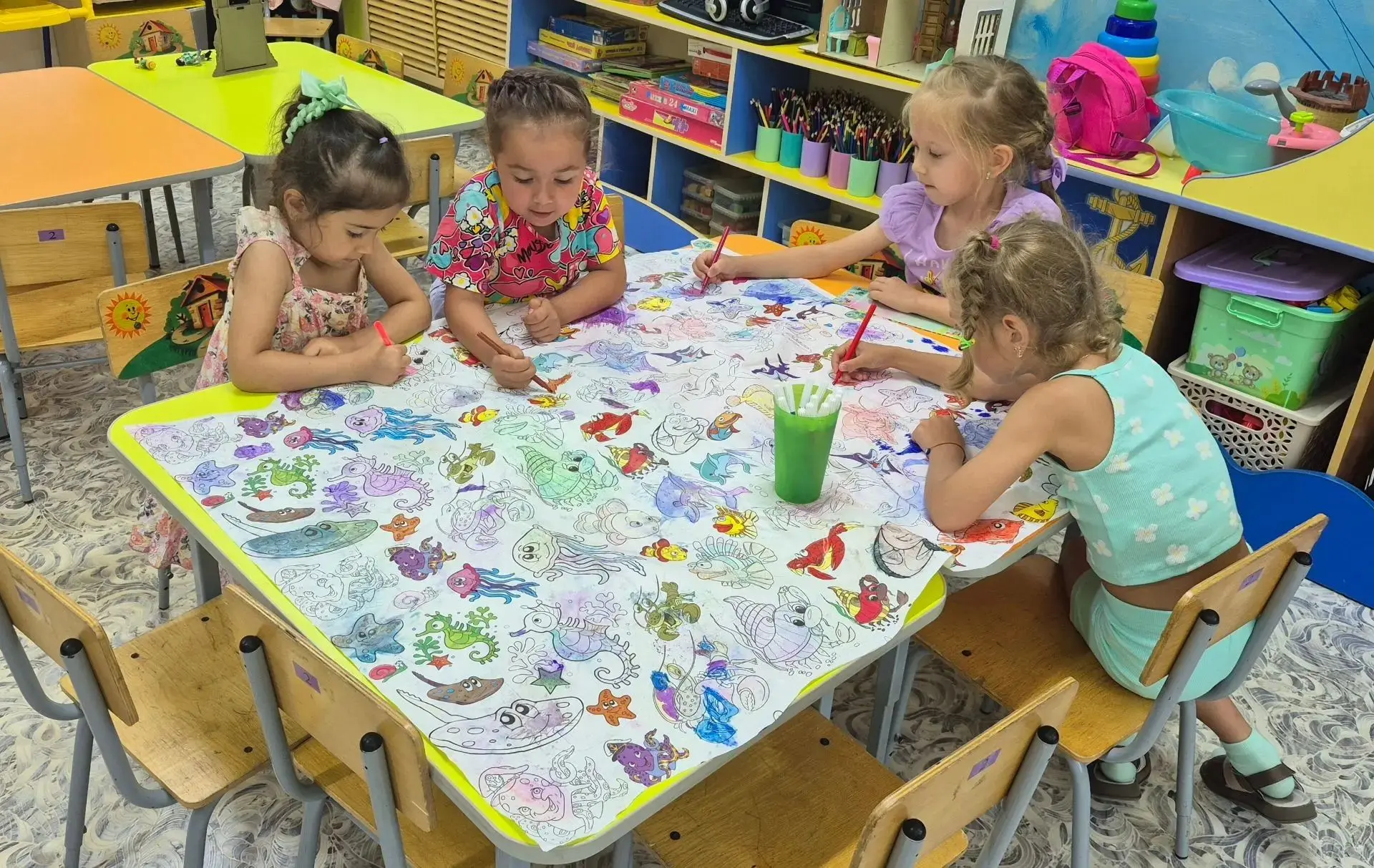 Итоги недели у «Любознаек» 🧜‍♀️🐟

Смотрите, какую красоту мы создали! 🤩
Всю неделю мы изучали мор
