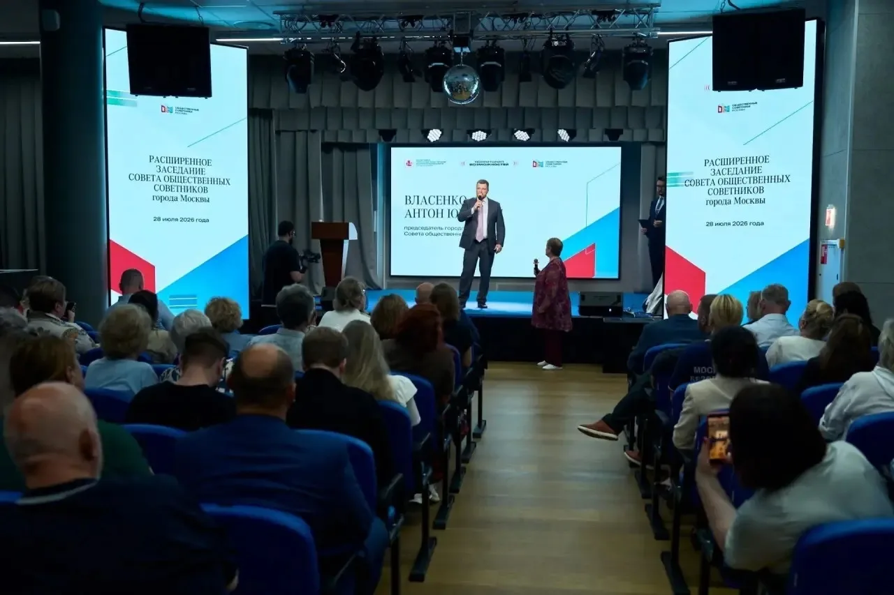 Новопеределкино | Солнцево-парк | Москва🏡

Общественные советники ЗАО обсудили в Солнцеве молодёжны