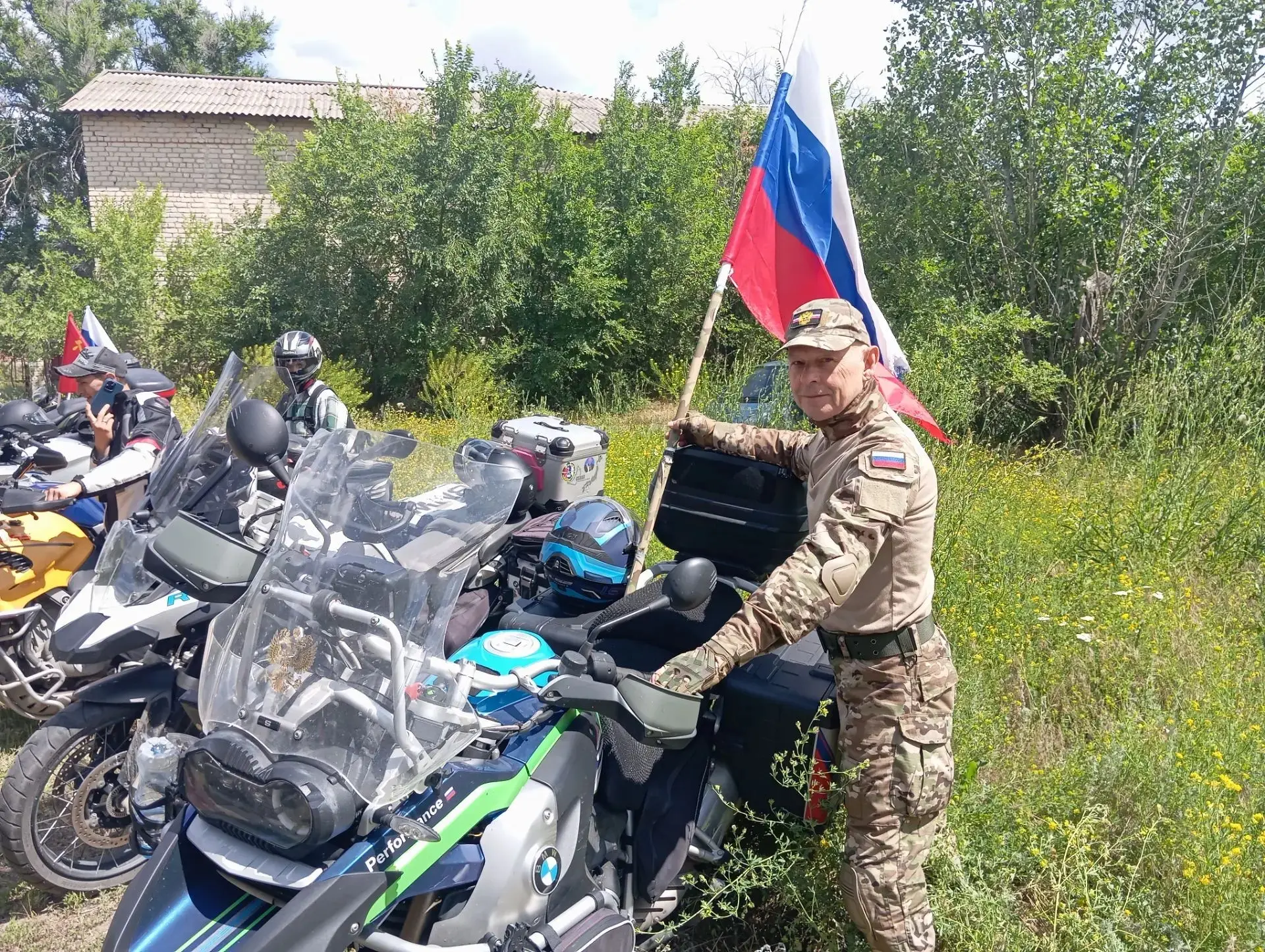 22 июня в хуторе Ковыленском на Братской могиле прошёл траурный митинг "Война - боль и память народа