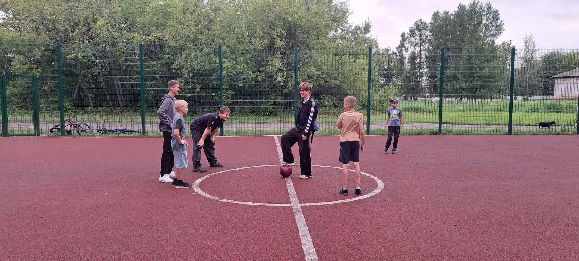 Дворовый спорт! ⚽️