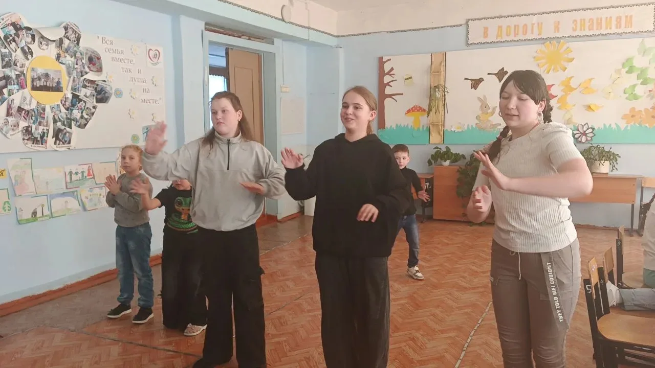 Открытие лагеря «Радуга» и активности «Движения Первых»