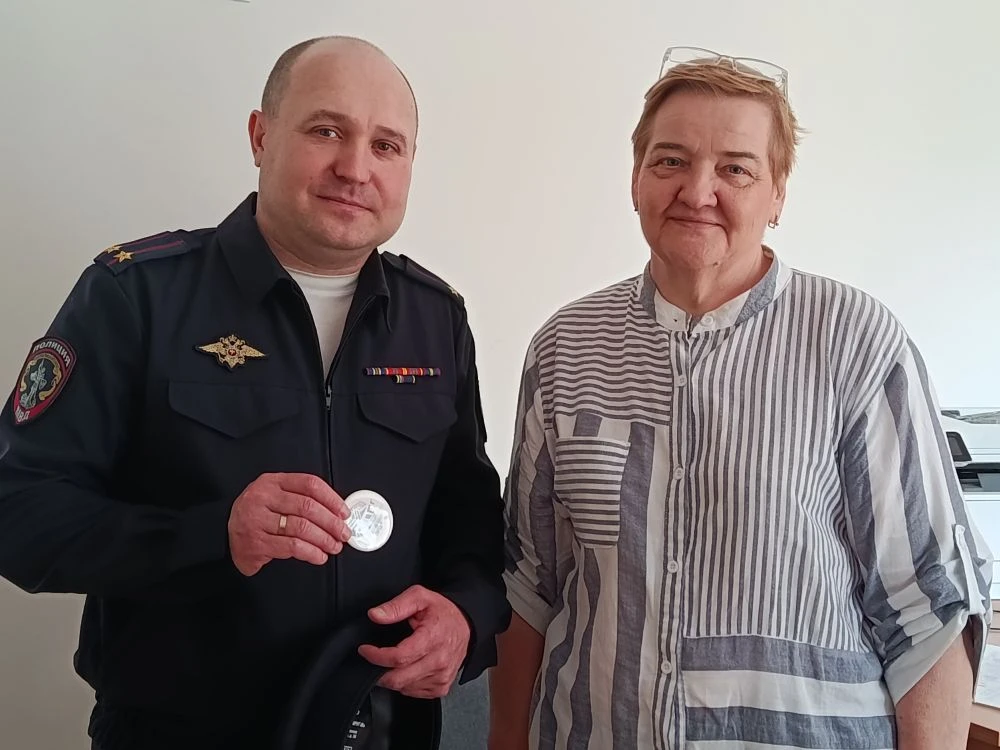В гостях у школы свой человек, который охраняет закон 💪