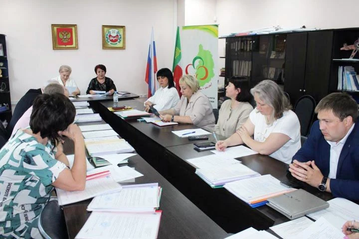 ПОБЕДА: В УСТЬ-АБАКАНЕ НОВАЯ ДЕТСКАЯ ПЛОЩАДКА ПОЯВИТСЯ НА УЛИЦЕ МЕХАНИЗАТОРСКОЙ
Усть-Абаканский посс