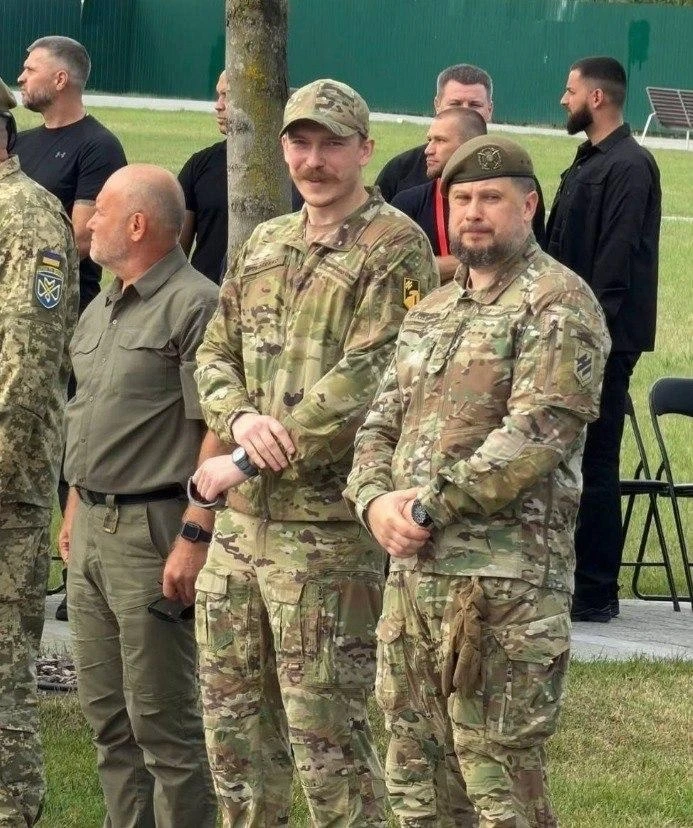 Хазарин-нарколыга заявил, что «позиции Украины на Донецком направлении будут усилены бл...