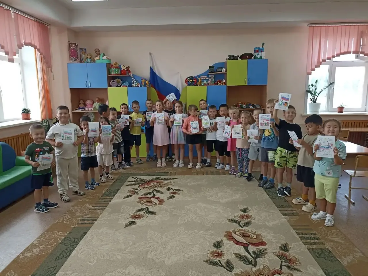 С Днем Государственного флага! 🇷🇺