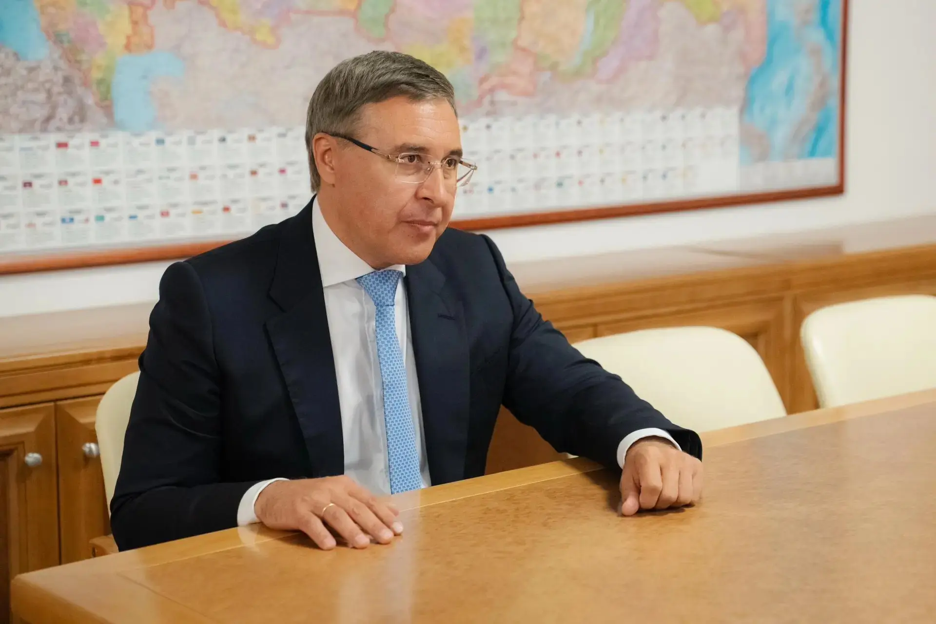 Валерий Фальков провел рабочую встречу с исполняющей обязанности директора Улан-Баторского филиала Р
