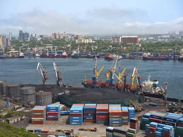 Кожемяко запретил перевалку угля и опасных грузов в Приморье с 2027 года