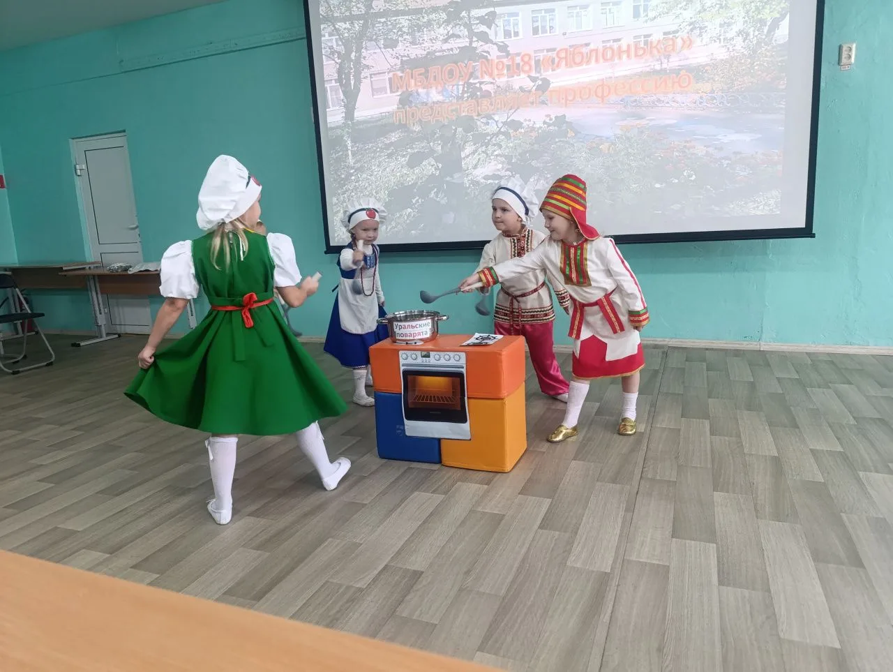 В Серове дошколята устроили свою «Ярмарку профессий»