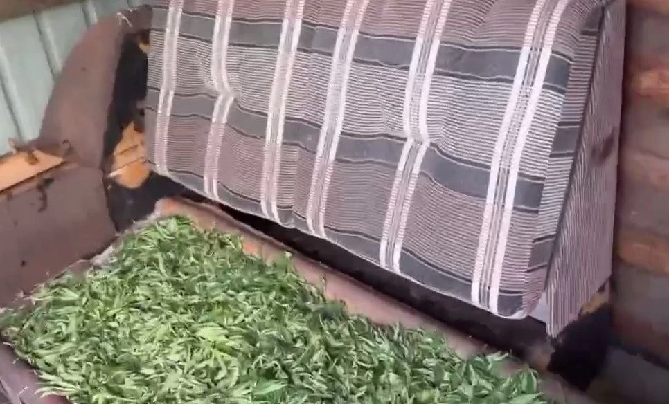 🛑 Жителя Балея задержали за тайник с марихуаной в топке печи
