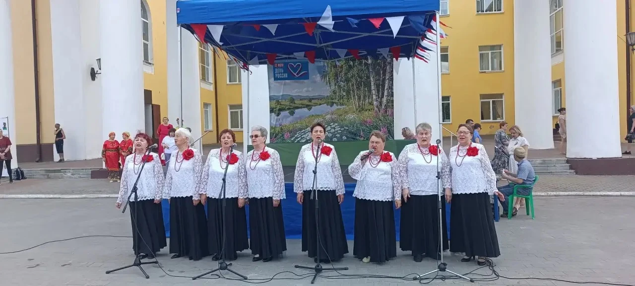 🇷🇺 С Днём России! 🇷🇺

Сегодня на площади ЦКДиК состоялся большой и яркий праздник, посвящённый Д