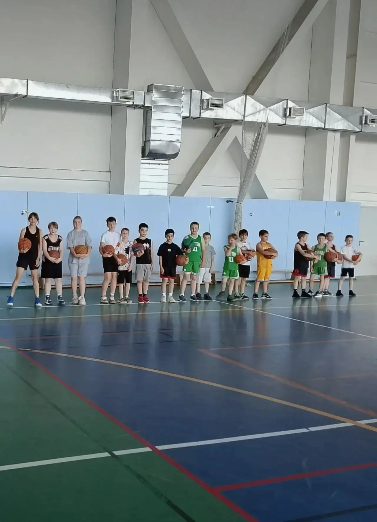 Продолжаются тренировки по баскетболу🏀🏀🏀