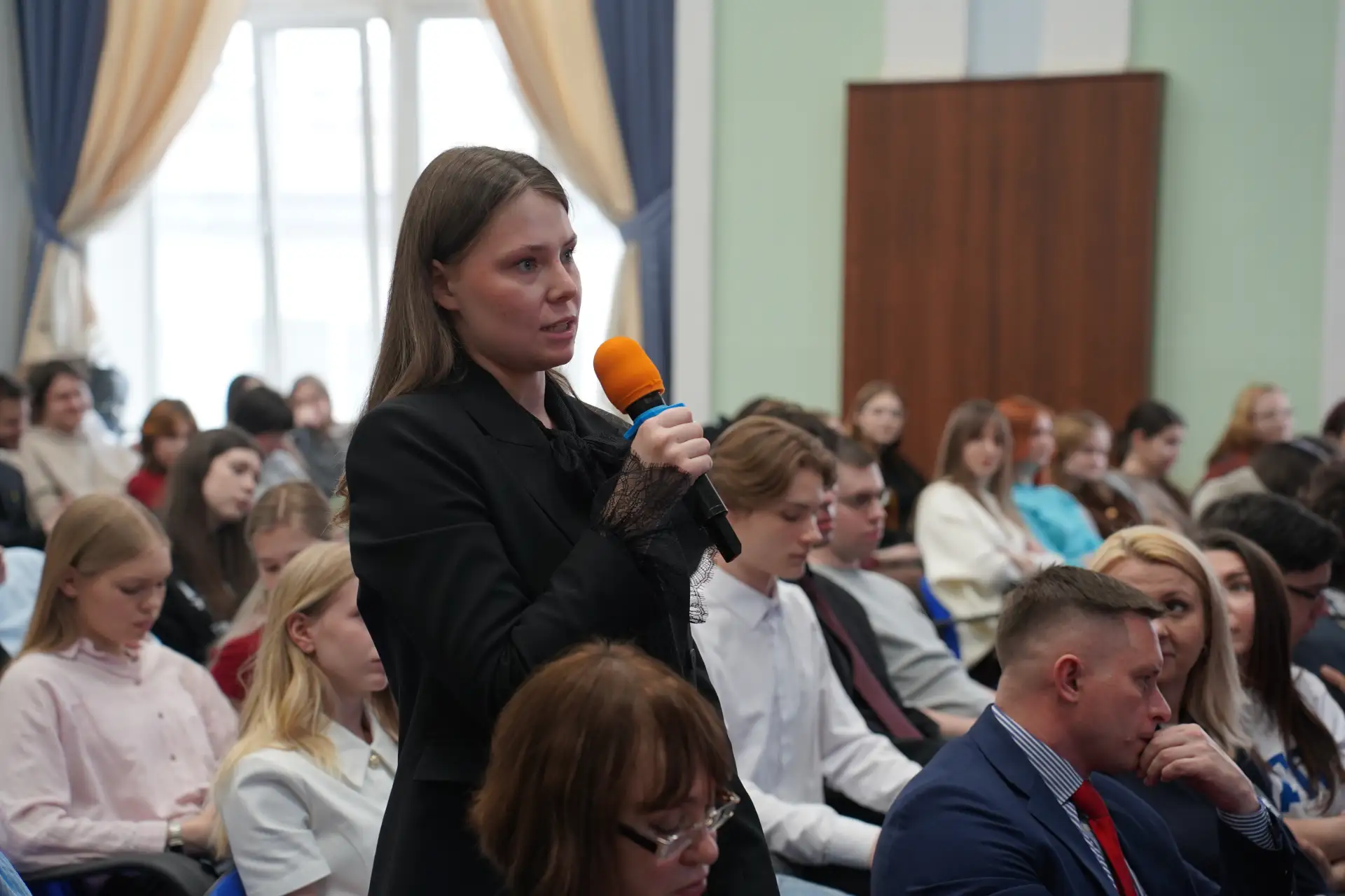 В Университете Добролюбова прошла встреча с Виктором Бутом  Мероприятие было организовано в рамках н