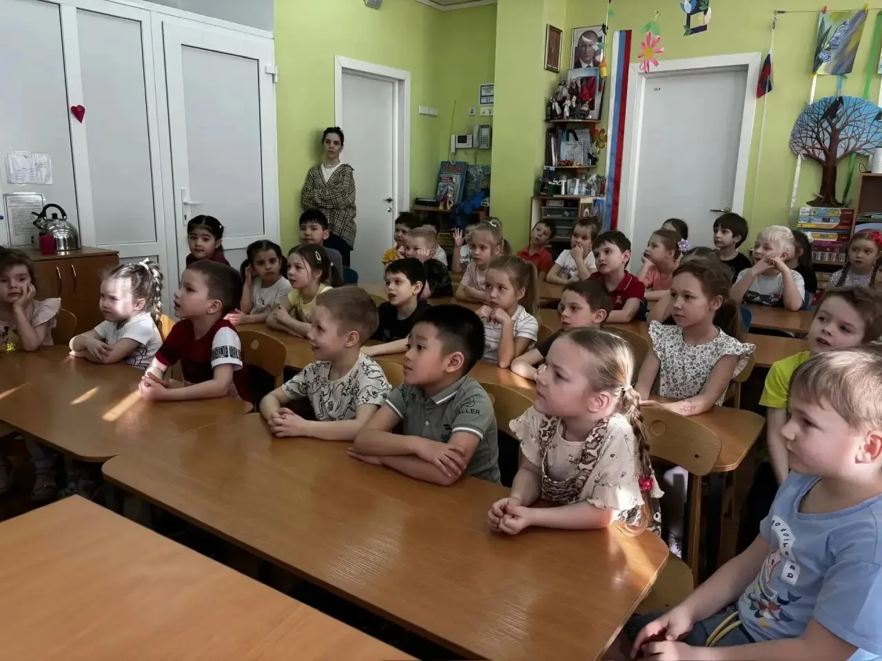 НАШИ #ЮИД #БезопасностьДорожногоДвижения #ШкольнаяЖизнь  Отряд ЮИД «Зелёная Волна» МАОУ «СОШ №10» пр