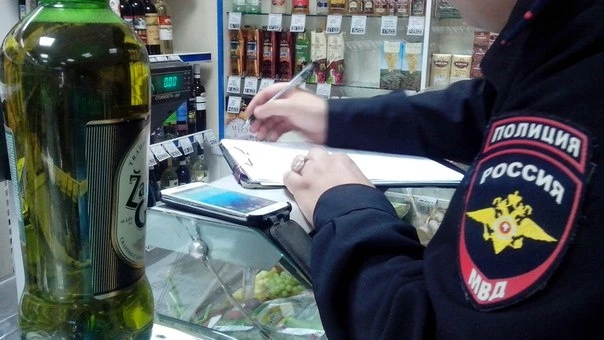 В Кургане прошёл рейд против нелегальной торговли алкоголем  Борьба с нелегальным оборотом алкоголя 