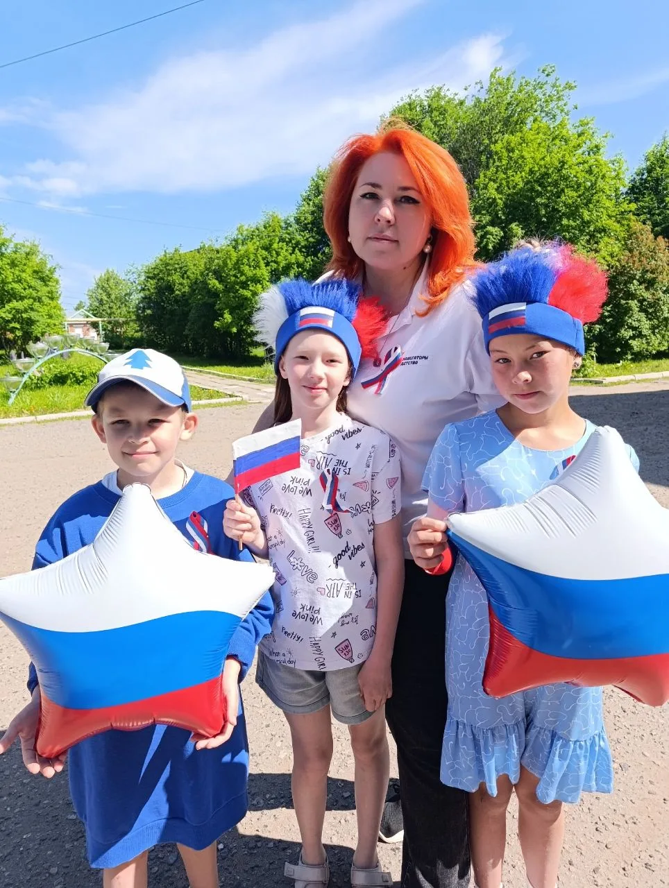 🇷🇺🪆❤️ В преддверии главного государственного праздника нашей страны юнармейцы из отряда "Авангард