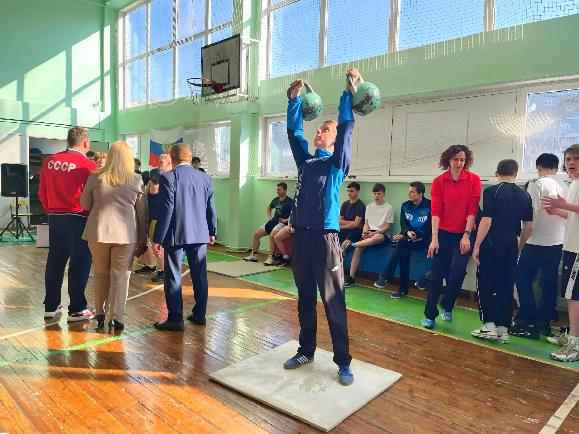 🏆  СОРЕВНОВАНИЯ ПО ГИРЕВОМУ СПОРТУ🏆  13 марта в нашем лицее прошло Первенство по гиревому спорту!  С