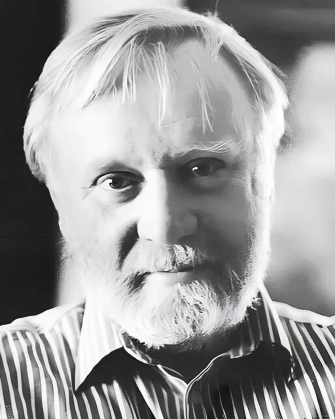 Самое главное правило: человек должен жить так, как он хочет, дружить с кем хочет, ходить и ездить к