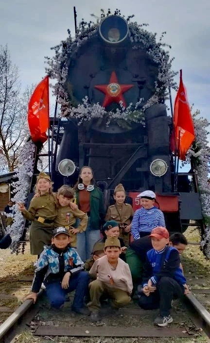 Поезд Победы: путешествие в историю

Недавно учащиеся нашей школы получили уникальную возможность — 