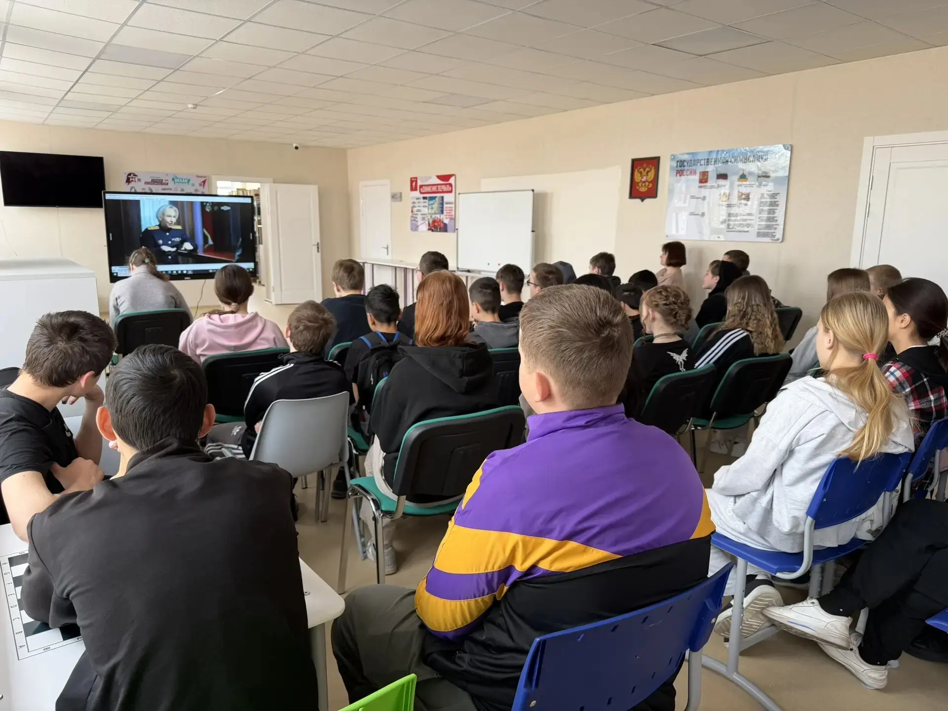 🎬 «ПРЕДАТЕЛЬСТВО»: КИНО, КОТОРОЕ НЕ ОСТАВЛЯЕТ РАВНОДУШНЫМ ‼️