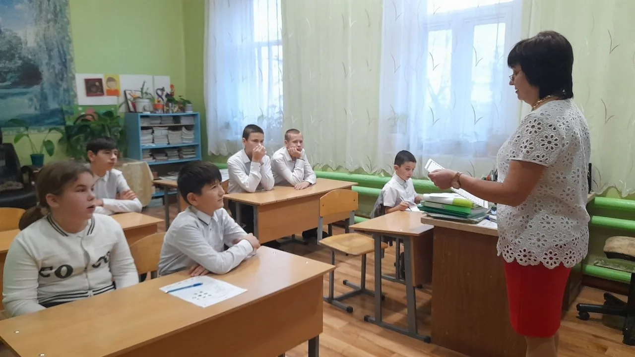 Сегодня учащимся школы   была проведена  профилактическая беседа о безопасности на водн...