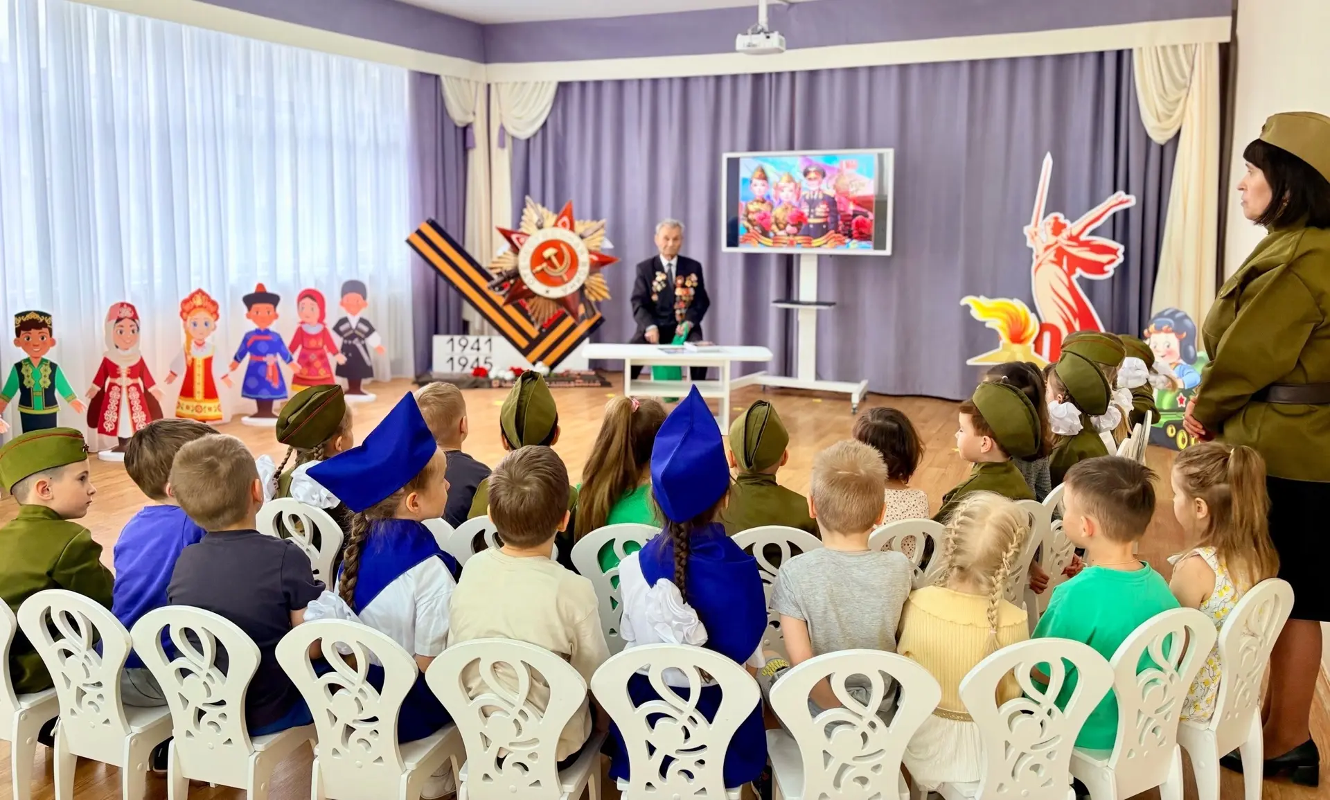 Есть такая профессия - Родину защищать⭐В детском саду №122 состоялась встреча педагогов...